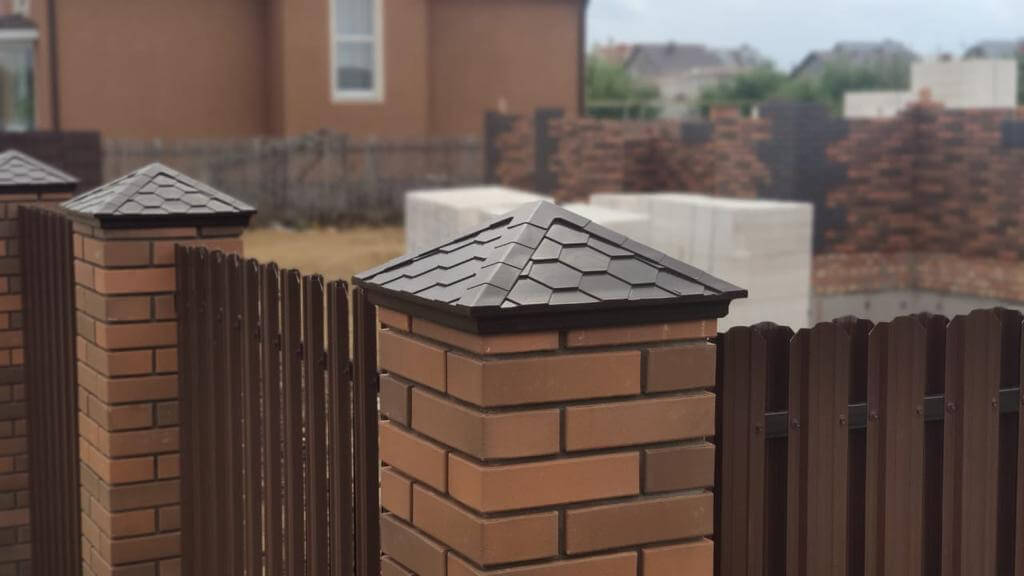 Колпак Zking Эверест Коричневый на столб 1.5х1.5 кирпича (390х390мм) в Троицке фото